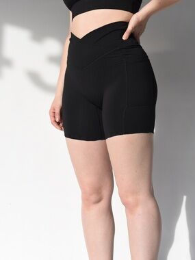 Arro Athletics Bestie Bike Shorts in Blue * XL